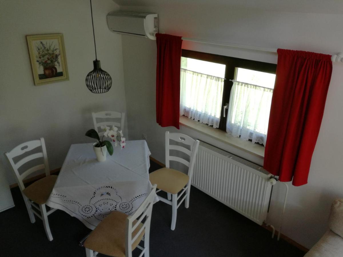Apartment Fon Blejska Dobrava エクステリア 写真